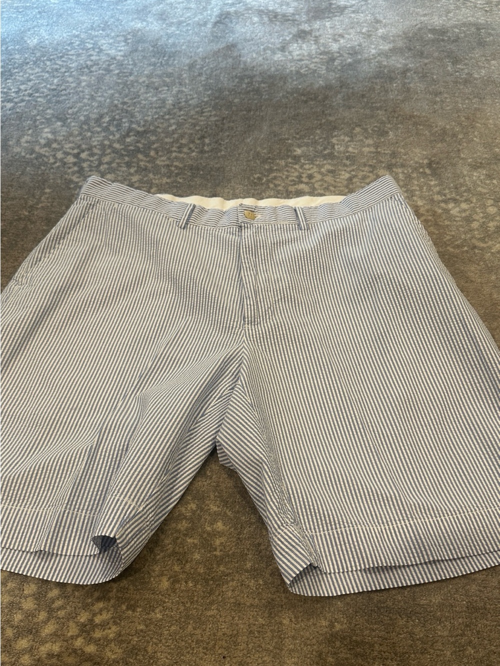 POLO Ralph Lauren men’s Seersucker  Shorts in Light Blue and White size 3i4
